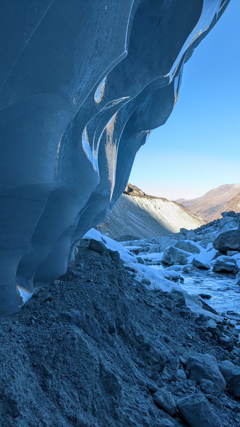 Erosion effects at the base of the glacier