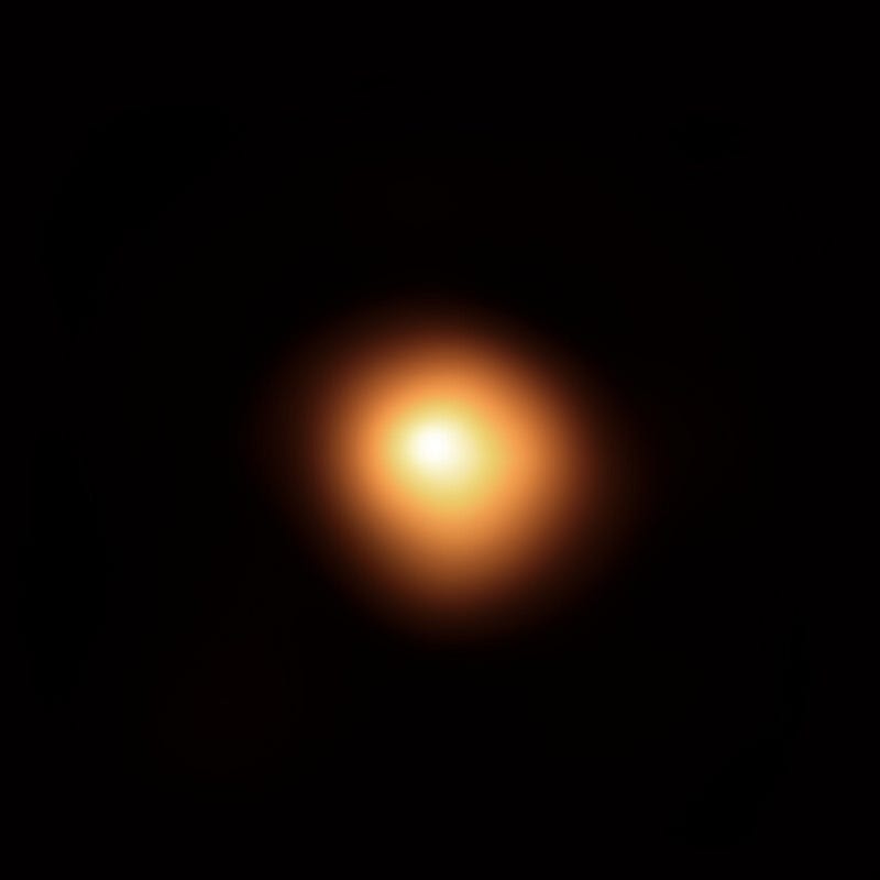 Betelgeuse images from January 2019 and December 2019